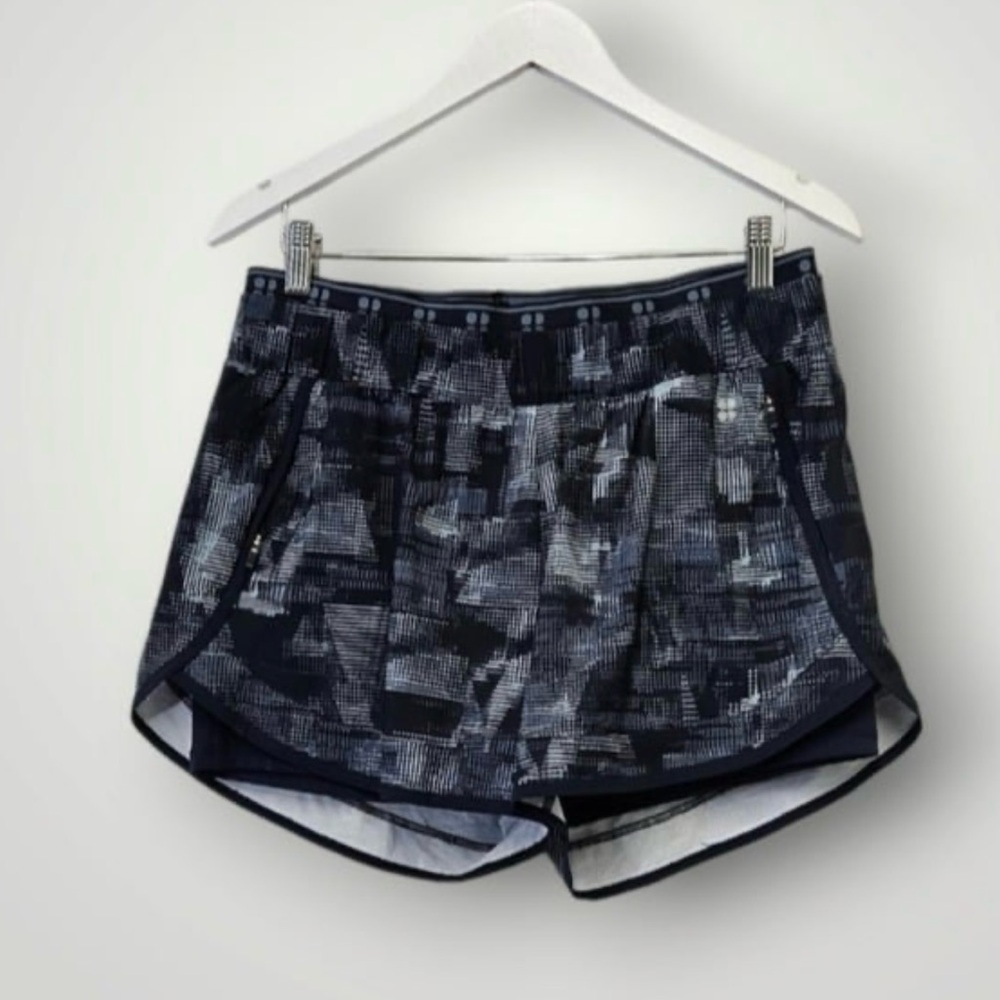 Sweaty Betty “On Your Marks” 4” Gray & Black running shorts - size large